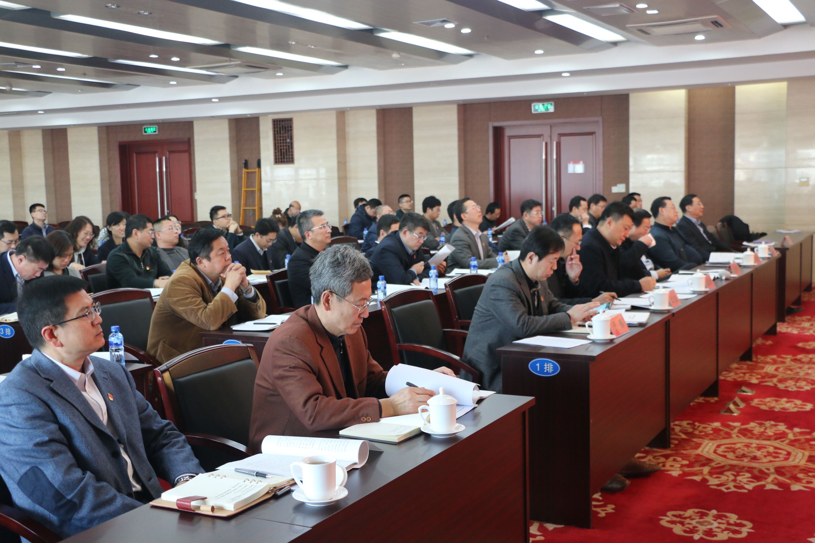 聊城人社局网站首页(聊城市人事局罗冬梅)”
